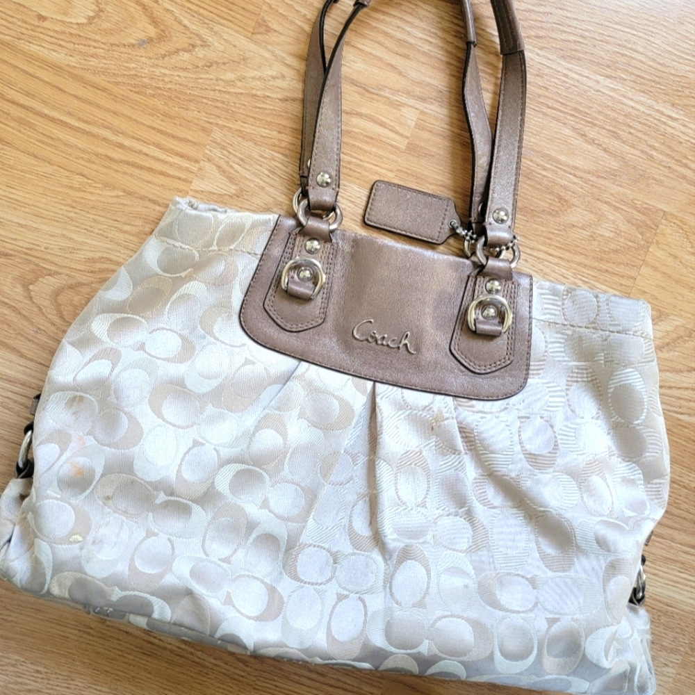 Coach purse
